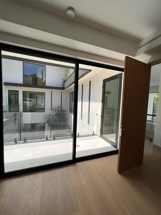 3802 Hollyline Avenue — additional view