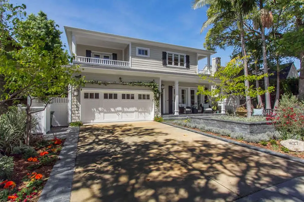 Custom new home at 827 Iliff Street, Pacific Palisades, CA