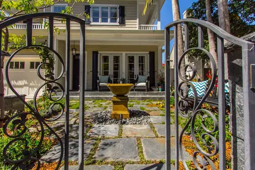 827 Iliff Street — additional view